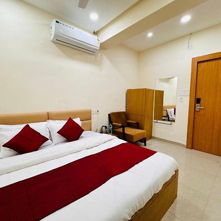 Hotel Shivlok Удджайн Экстерьер фото