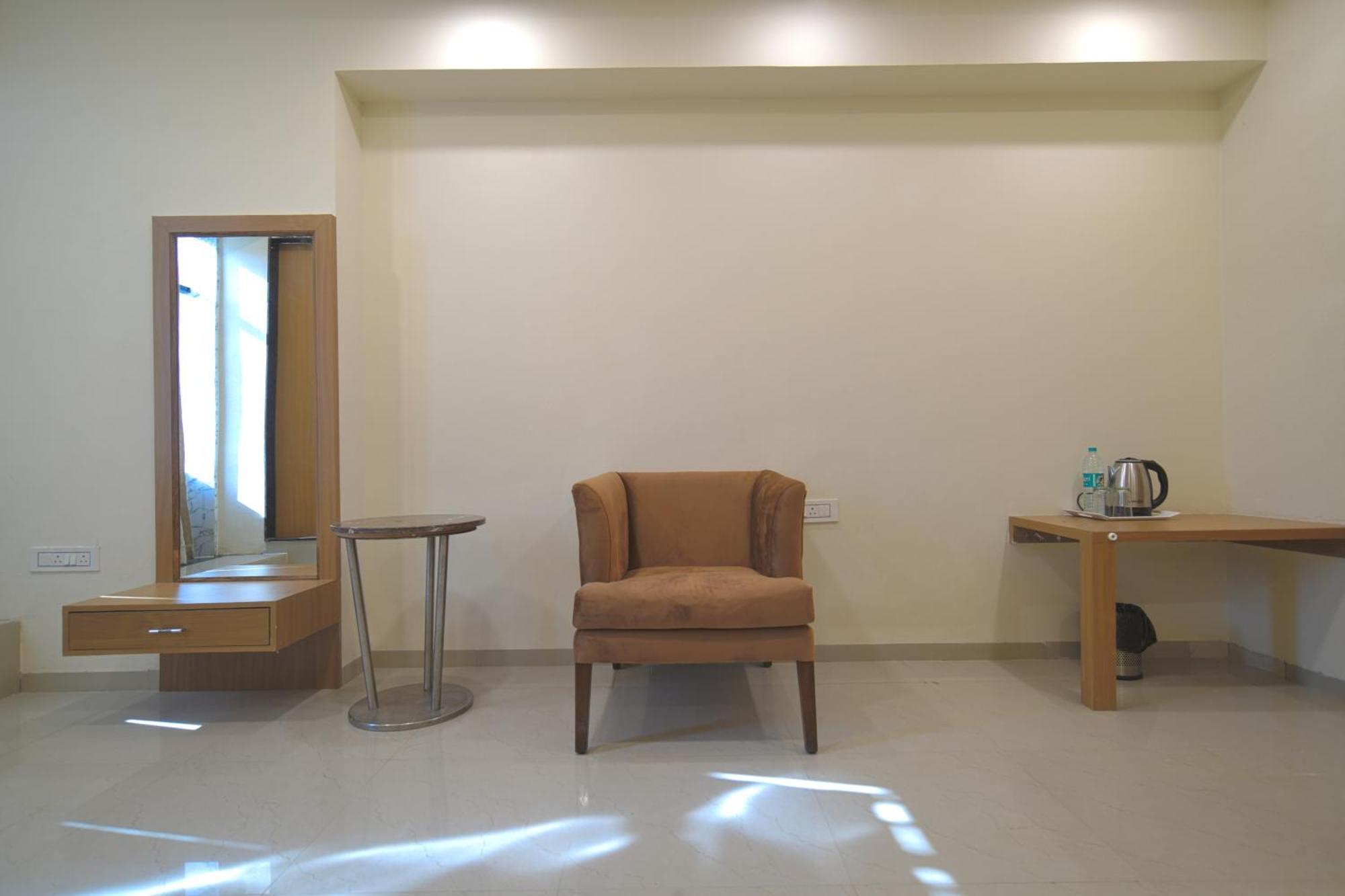 Hotel Shivlok Удджайн Номер фото