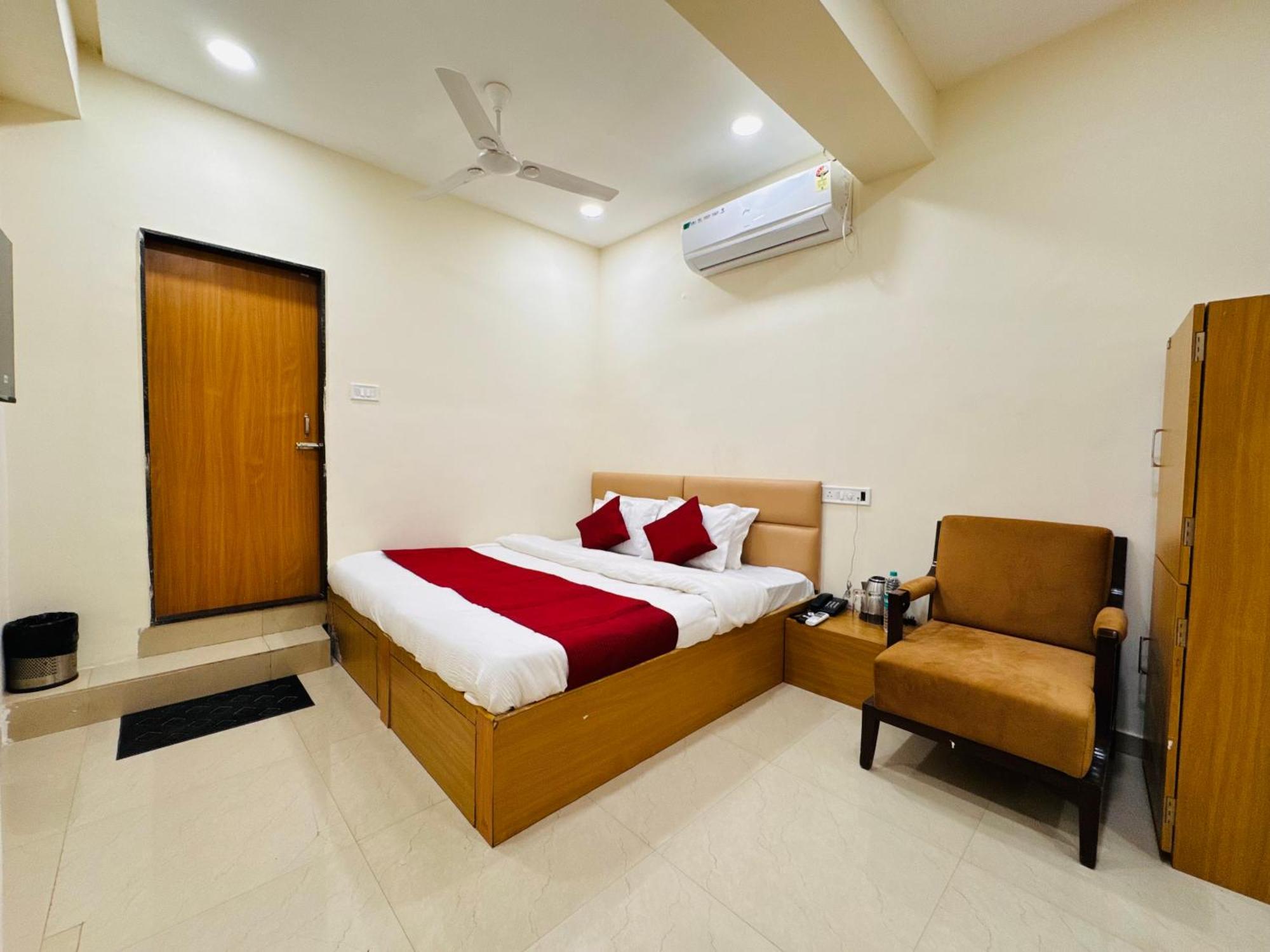 Hotel Shivlok Удджайн Экстерьер фото
