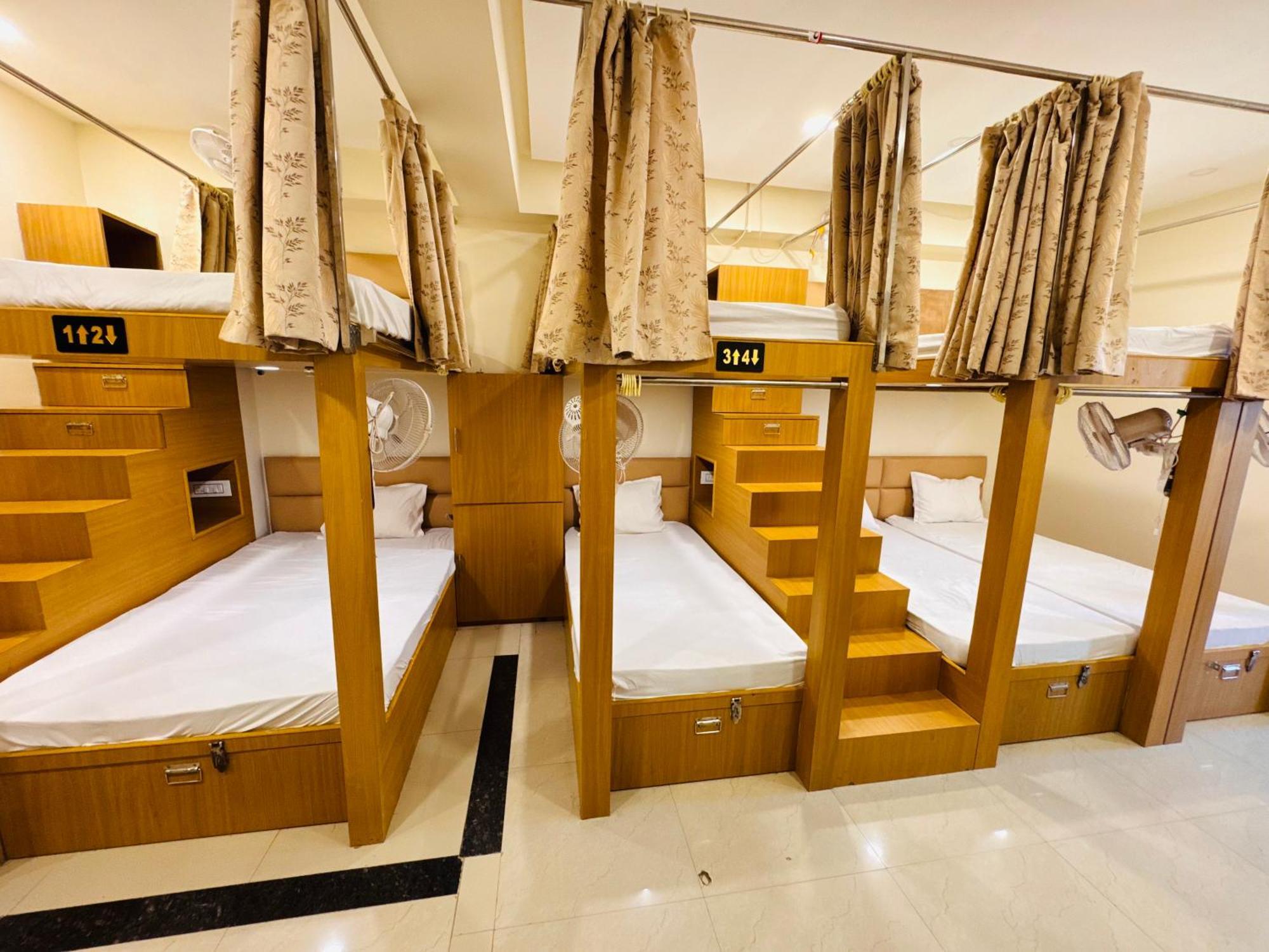 Hotel Shivlok Удджайн Экстерьер фото